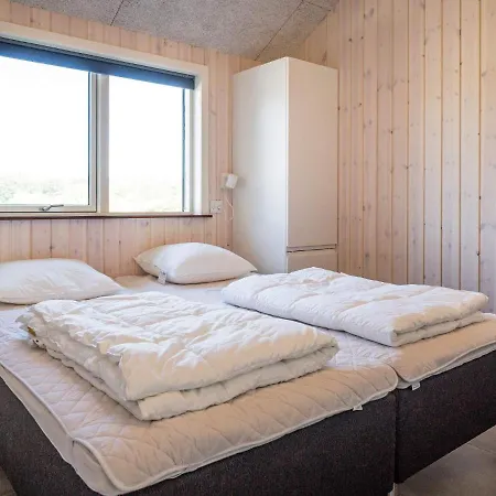 Holiday Lxxiii Holiday home *